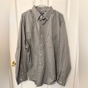 Izod Men's Casual Gray Button-Down Shirt